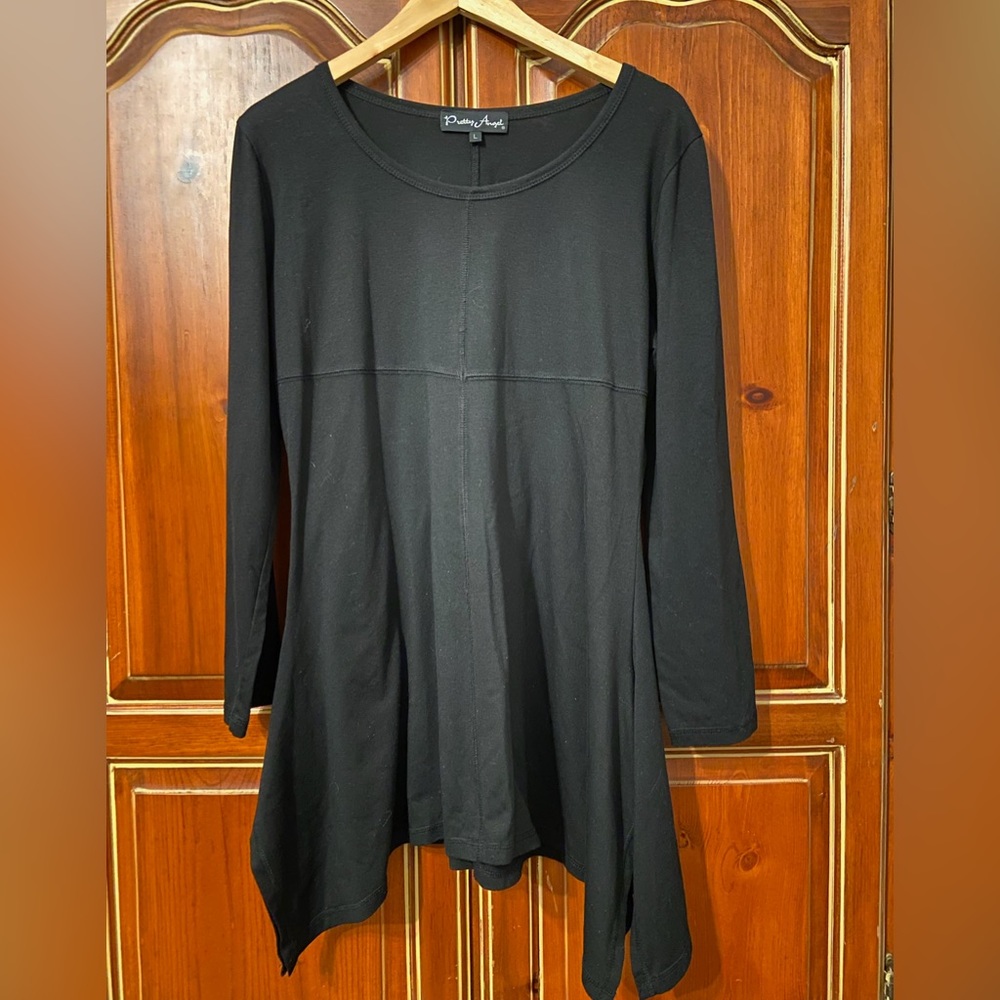 Black long sleeve Size L